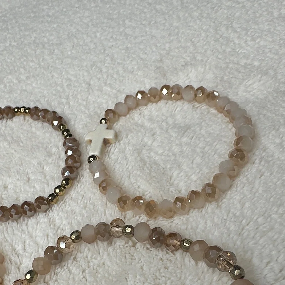 Beaded Bracelets Pretty Neutral Gold Mauve Pink Set of 4 with Cross Charm NWOT